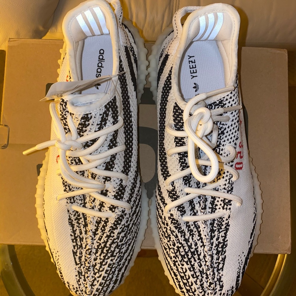 🔥Adidas “YEEZY BOOST 350 V2”🔥 - Picture 5 of 10